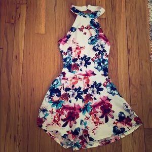 Shorts open back jumpsuit | Windsor